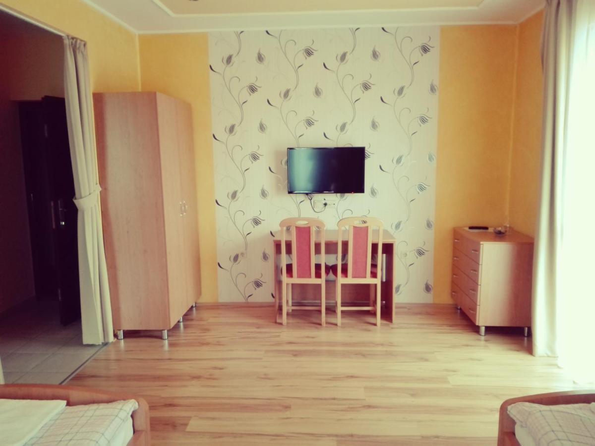 Fonix Apartmanhaz Nagypáli Екстериор снимка